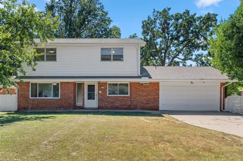 143 Ramblewood Road