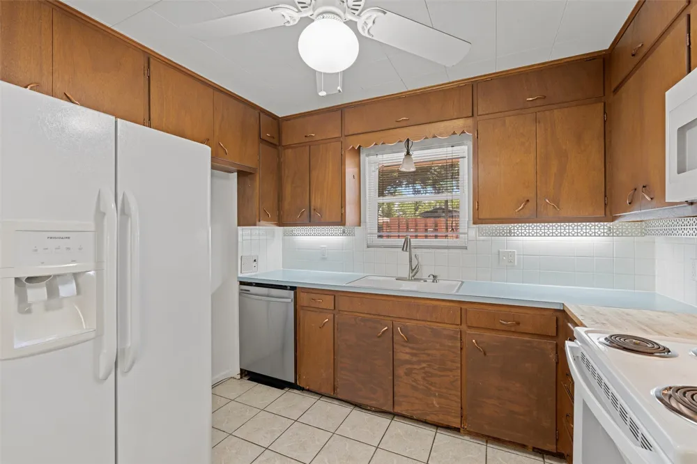 143 Ramblewood Road Bartlesville, OK 74003