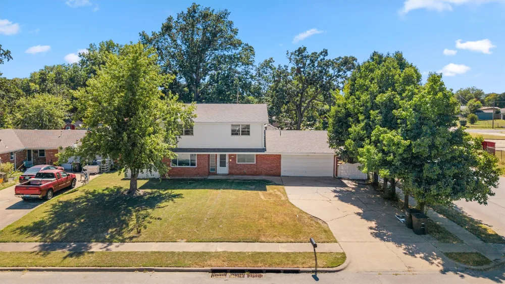 143 Ramblewood Road Bartlesville, OK 74003