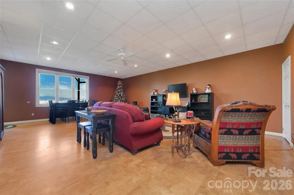 74 Walnut Ridge Lane Brevard, NC 28712