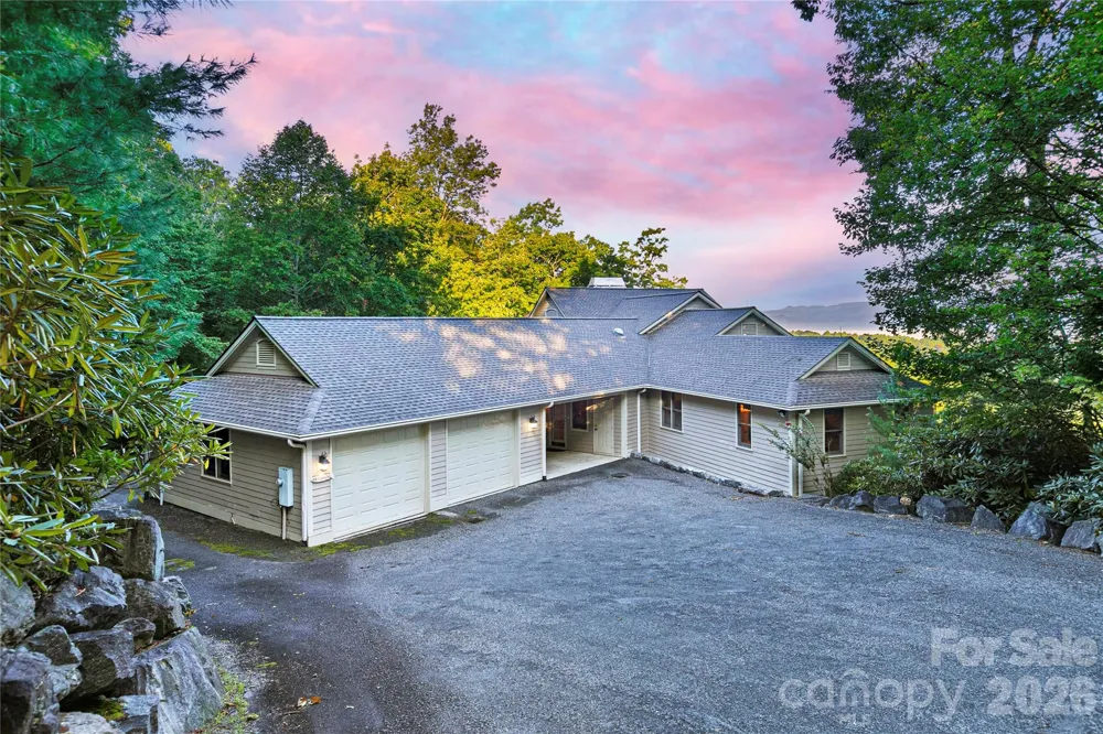 74 Walnut Ridge Lane Brevard, NC 28712