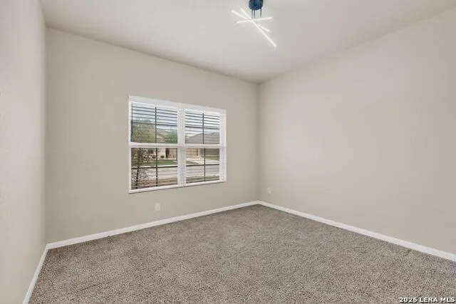 1141 AMBER LK Seguin, TX 78155