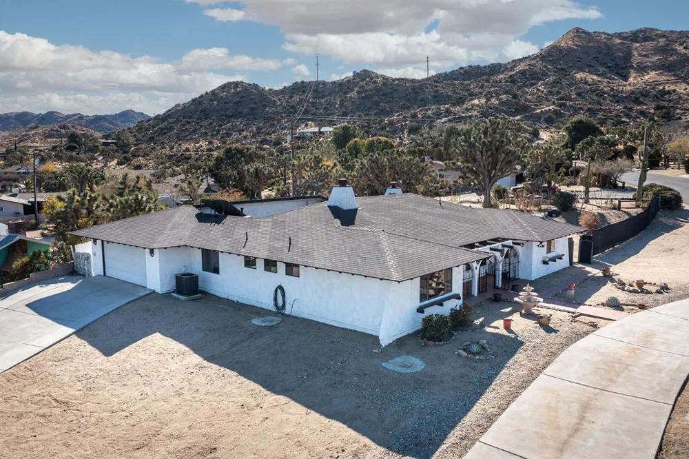 8687 Grand Avenue Yucca Valley, CA 92284