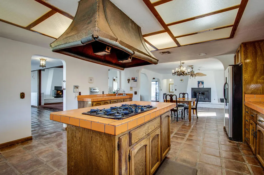 8687 Grand Avenue Yucca Valley, CA 92284