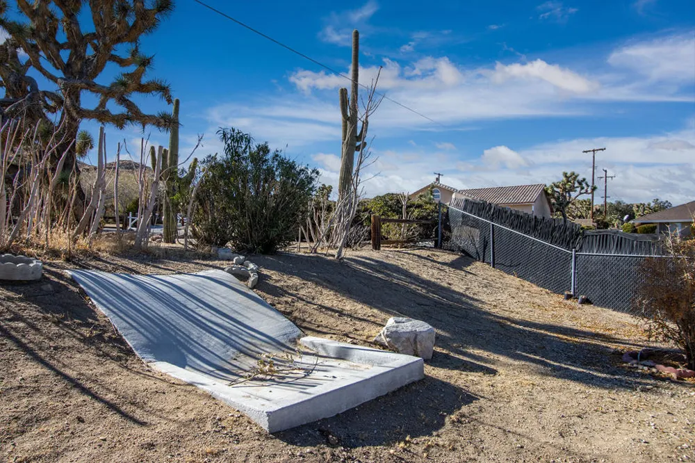8687 Grand Avenue Yucca Valley, CA 92284