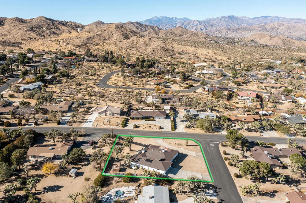 8687 Grand Avenue Yucca Valley, CA 92284