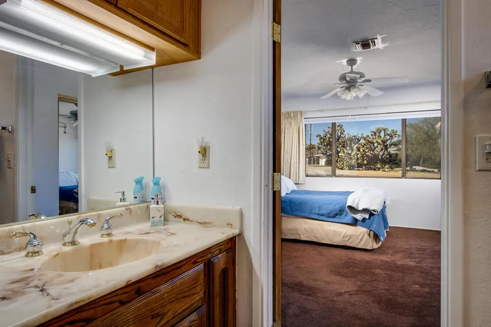 8687 Grand Avenue Yucca Valley, CA 92284
