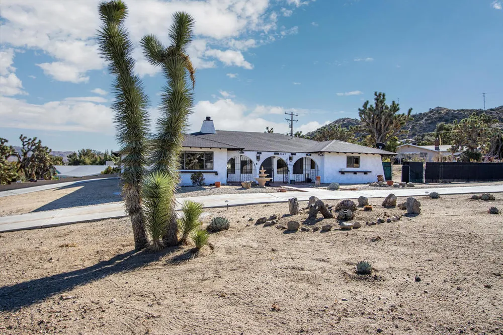8687 Grand Avenue Yucca Valley, CA 92284