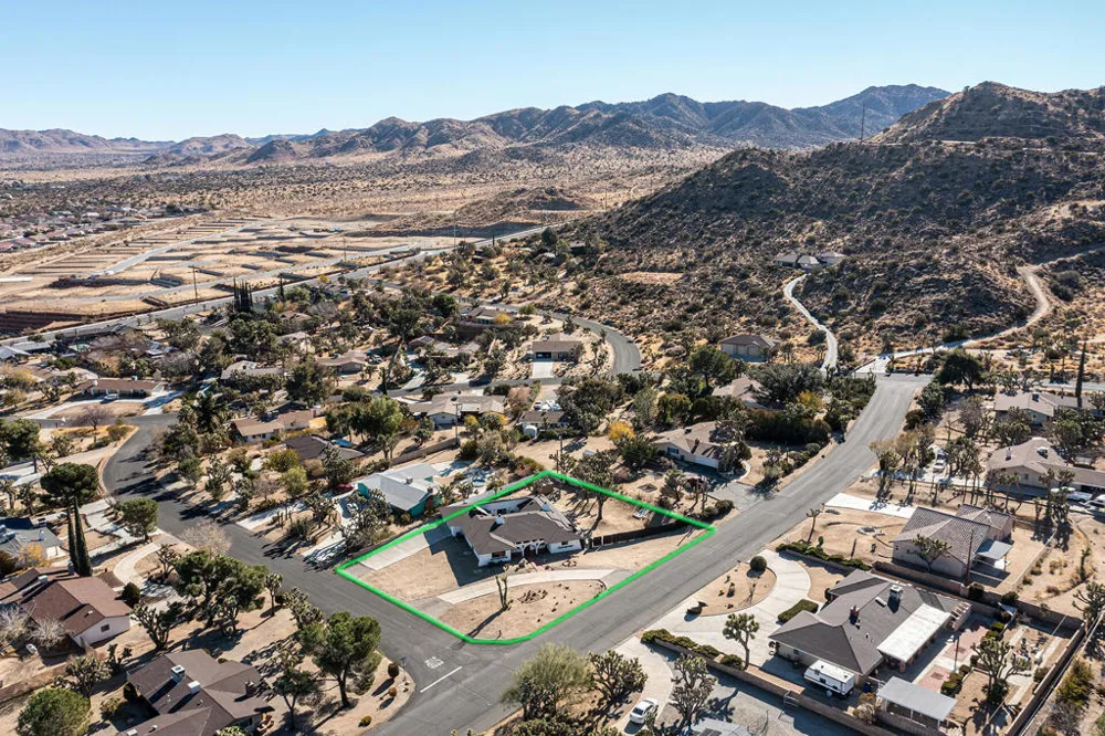 8687 Grand Avenue Yucca Valley, CA 92284
