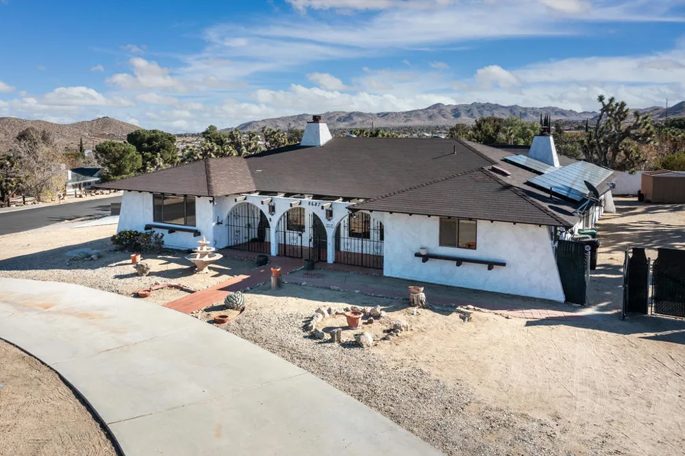 8687 Grand Avenue Yucca Valley, CA 92284