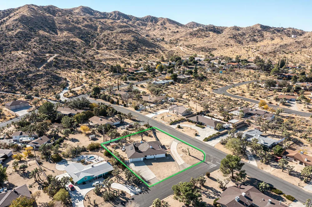 8687 Grand Avenue Yucca Valley, CA 92284