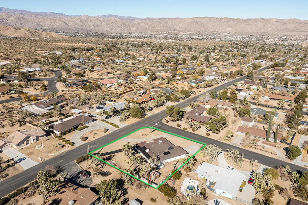 8687 Grand Avenue Yucca Valley, CA 92284