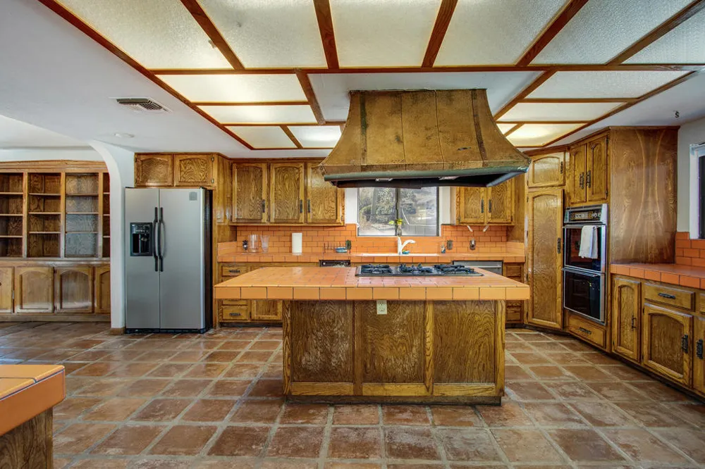 8687 Grand Avenue Yucca Valley, CA 92284