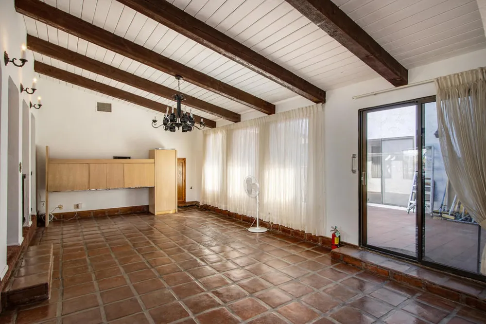 8687 Grand Avenue Yucca Valley, CA 92284