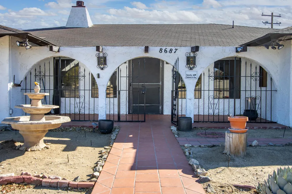 8687 Grand Avenue Yucca Valley, CA 92284