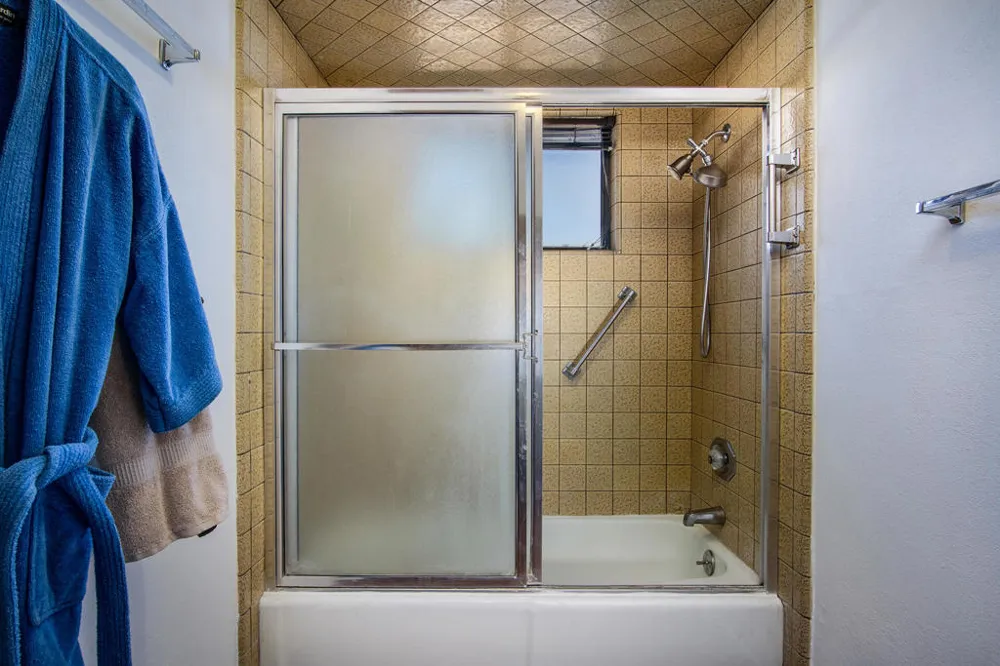 8687 Grand Avenue Yucca Valley, CA 92284