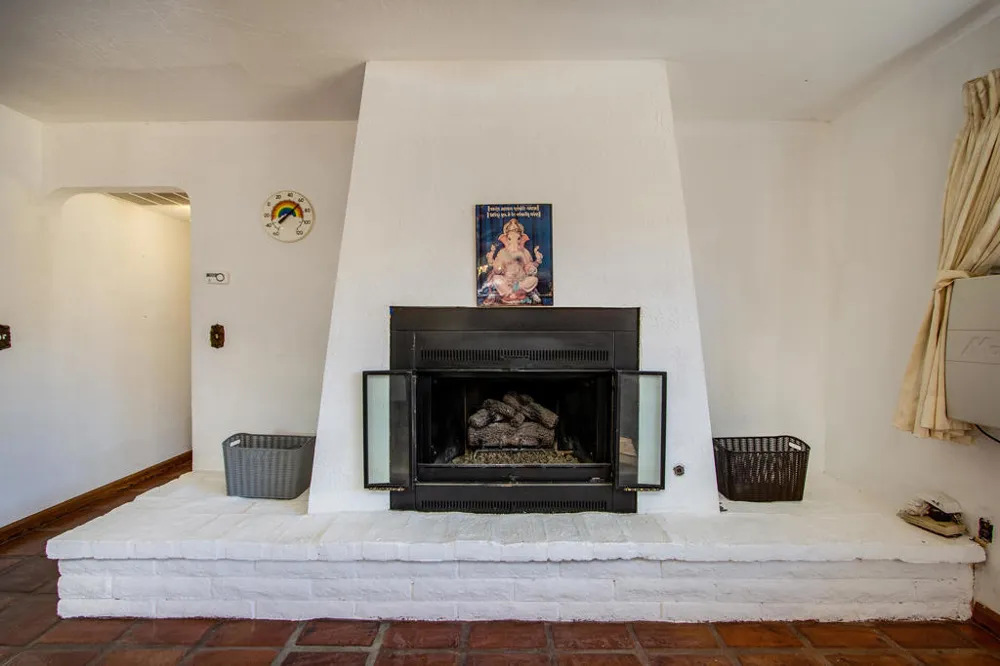 8687 Grand Avenue Yucca Valley, CA 92284