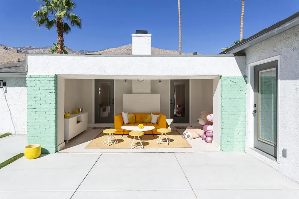 686 S Camino Real Palm Springs, CA 92264