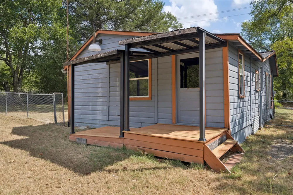 406 S Carter Road Malakoff, TX 75148