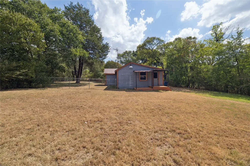 406 S Carter Road Malakoff, TX 75148