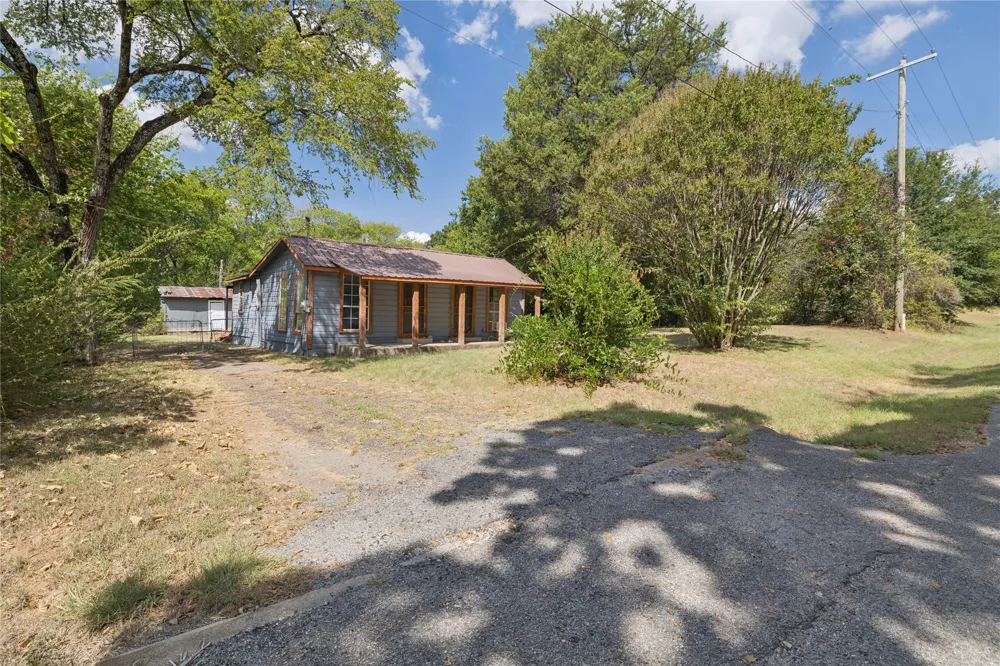 406 S Carter Road Malakoff, TX 75148