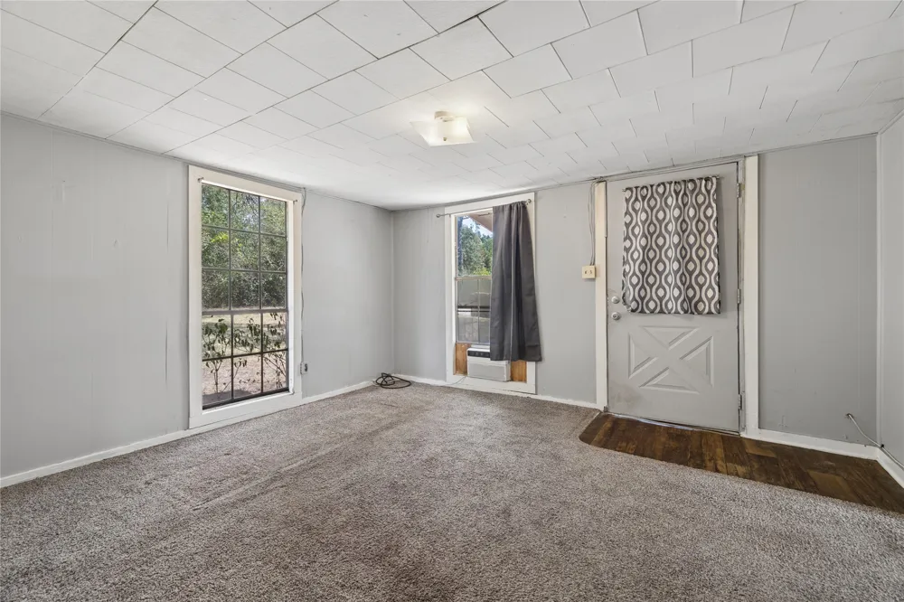 406 S Carter Road Malakoff, TX 75148