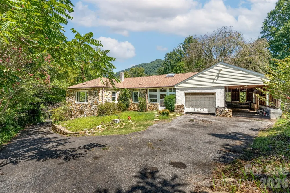 48 & 49 Cedar Mountain Road Asheville, NC 28803