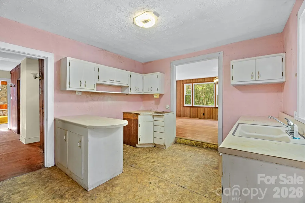 48 & 49 Cedar Mountain Road Asheville, NC 28803