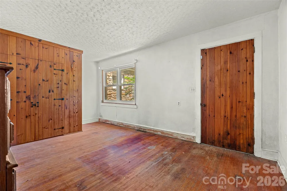 48 & 49 Cedar Mountain Road Asheville, NC 28803