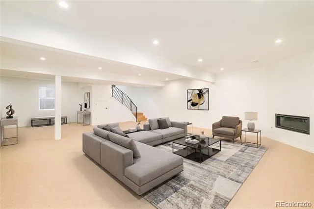 4755 Elm Court Denver, CO 80211