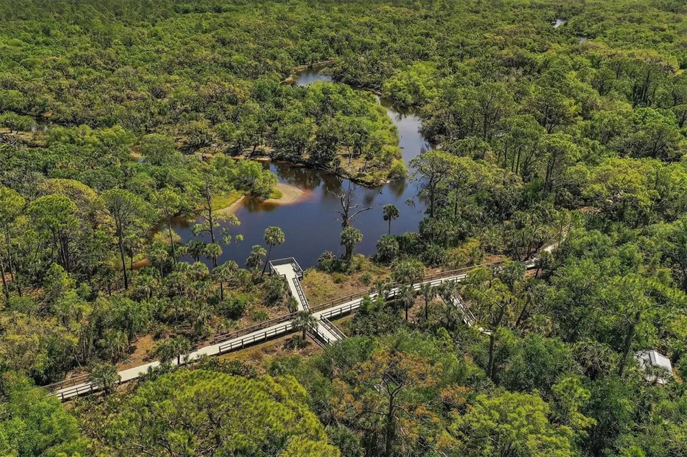 262 MONTELLUNA DRIVE North Venice, FL 34275