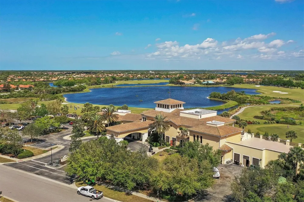 262 MONTELLUNA DRIVE North Venice, FL 34275