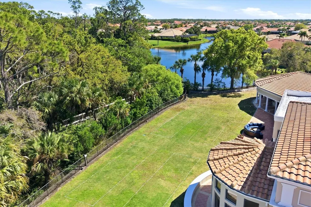 262 MONTELLUNA DRIVE North Venice, FL 34275