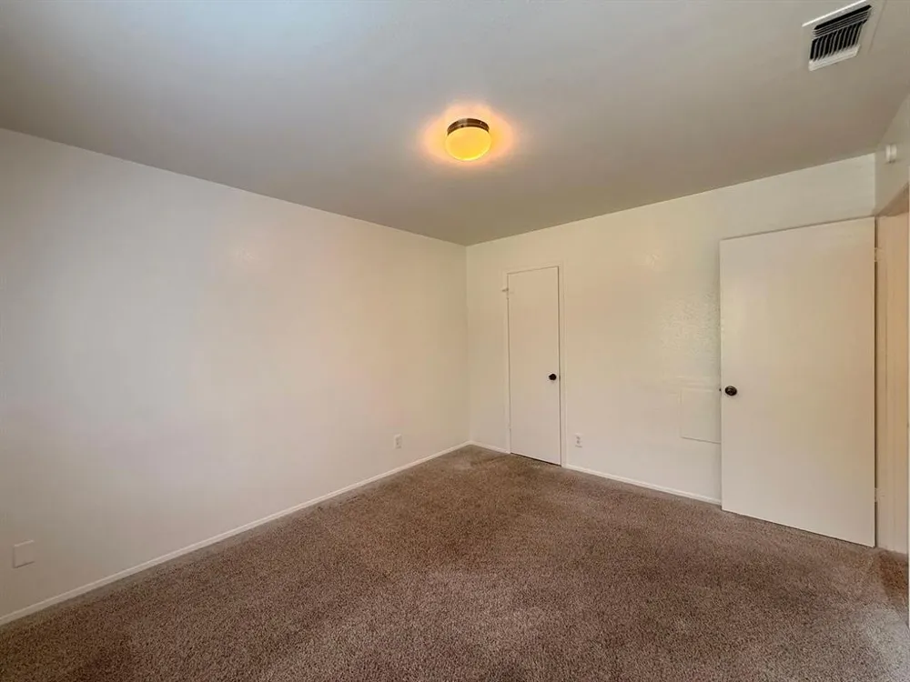900 W Village Lane Austin, TX 78758