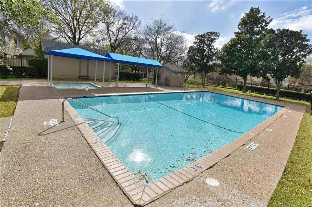 900 W Village Lane Austin, TX 78758