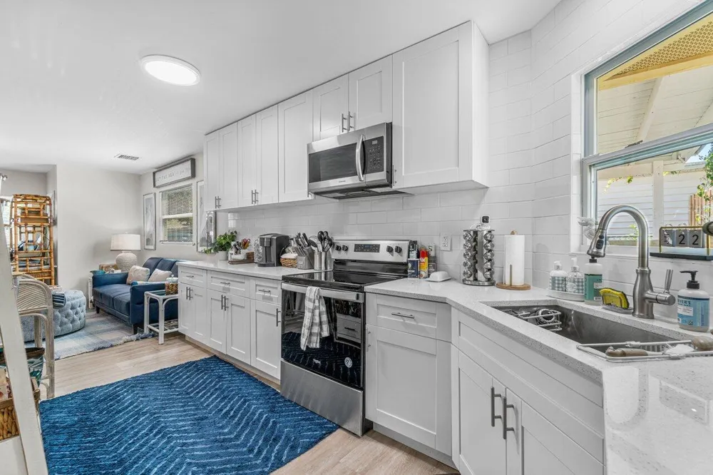 124 MAYFIELD ROAD #W Lantana, FL 33462
