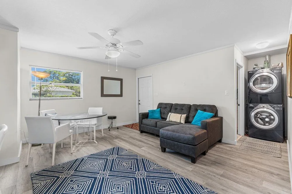 124 MAYFIELD ROAD #W Lantana, FL 33462