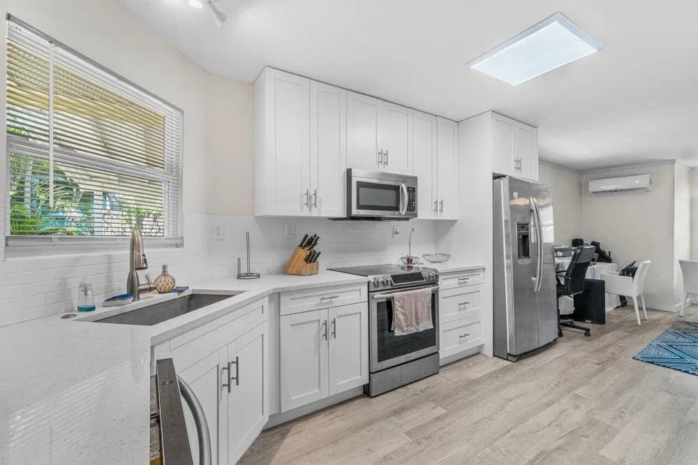 124 MAYFIELD ROAD #W Lantana, FL 33462