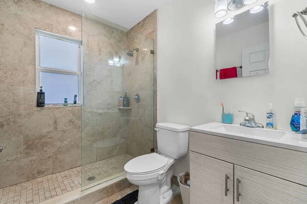 124 MAYFIELD ROAD #W Lantana, FL 33462