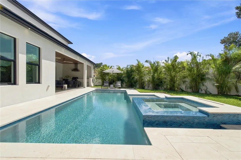 4106 W NEPTUNE STREET Tampa, FL 33629
