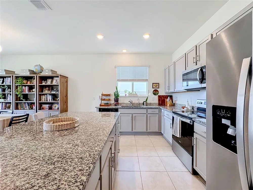 14210 59TH CIRCLE E Bradenton, FL 34211