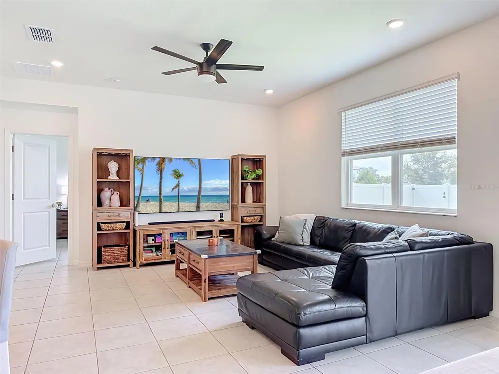 14210 59TH CIRCLE E Bradenton, FL 34211