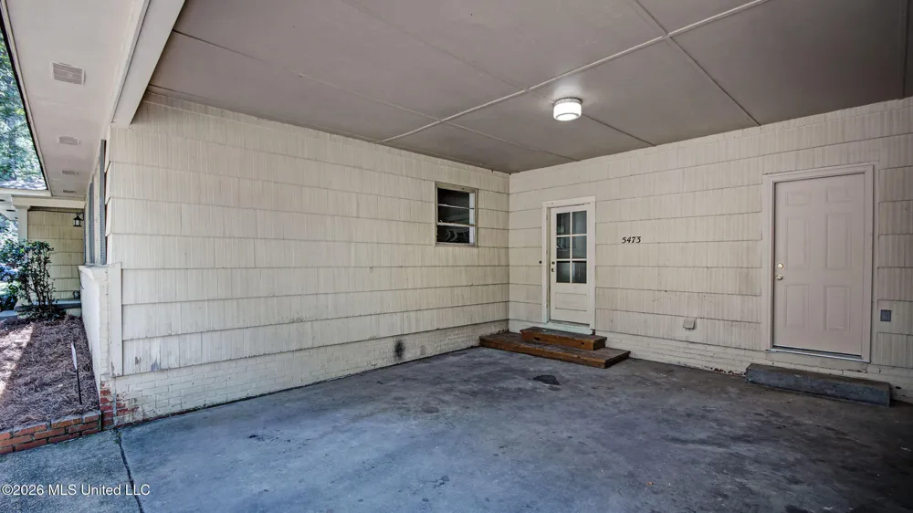5473 Pine Lane Drive Jackson, MS 39211