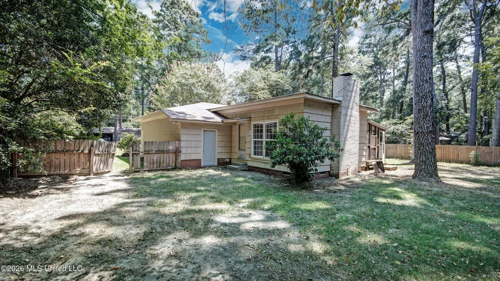 5473 Pine Lane Drive Jackson, MS 39211