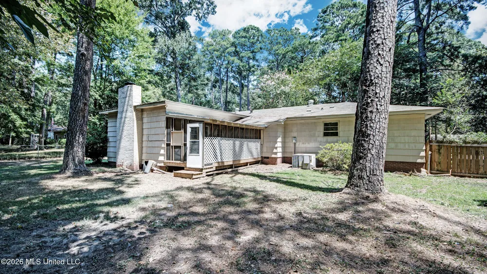 5473 Pine Lane Drive Jackson, MS 39211