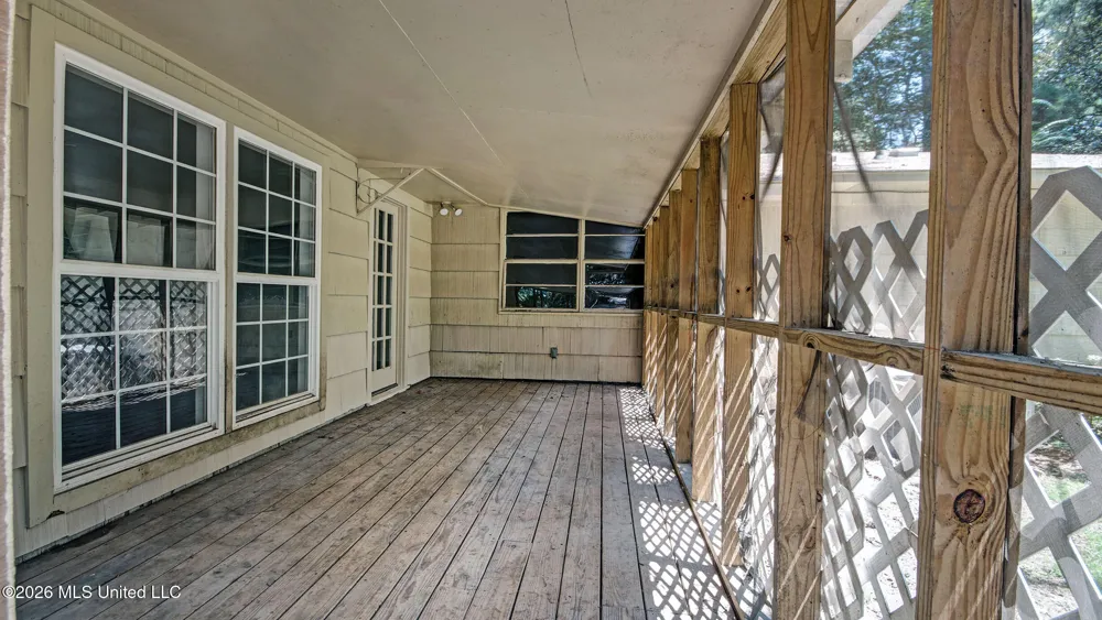 5473 Pine Lane Drive Jackson, MS 39211