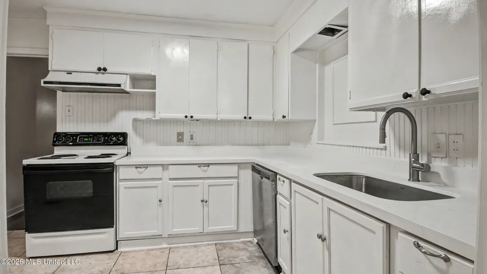 5473 Pine Lane Drive Jackson, MS 39211