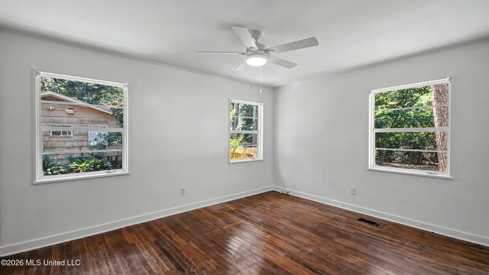 5473 Pine Lane Drive Jackson, MS 39211