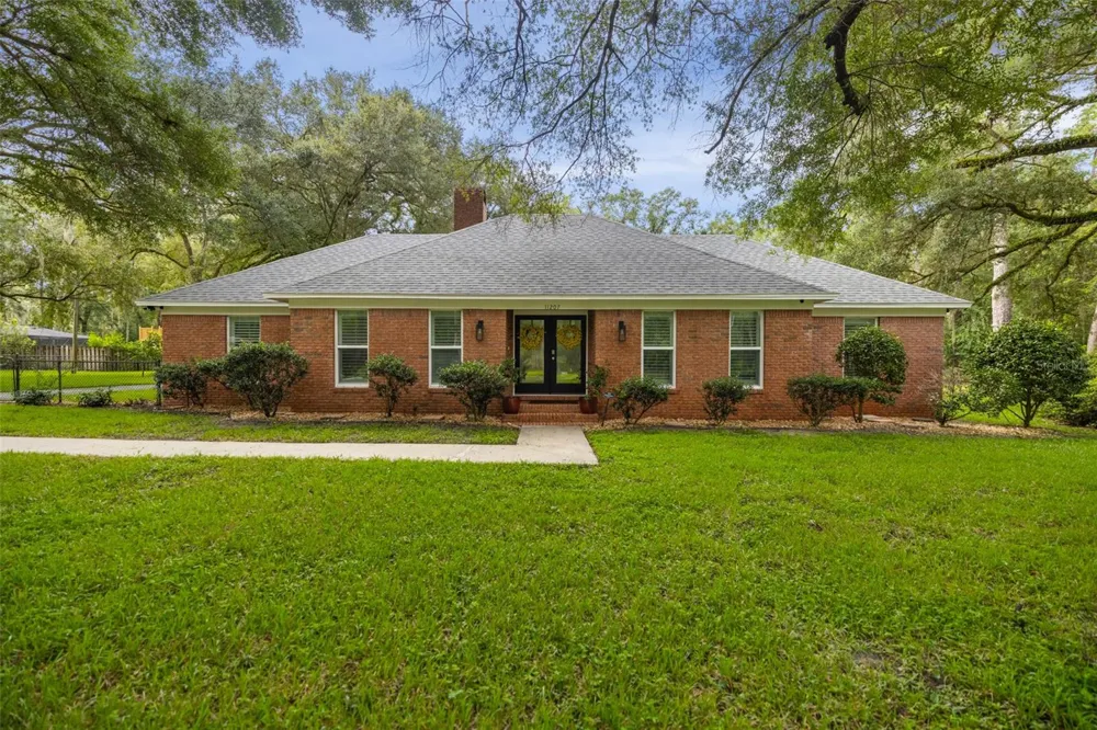 11207 NW 14TH AVENUE Gainesville, FL 32606