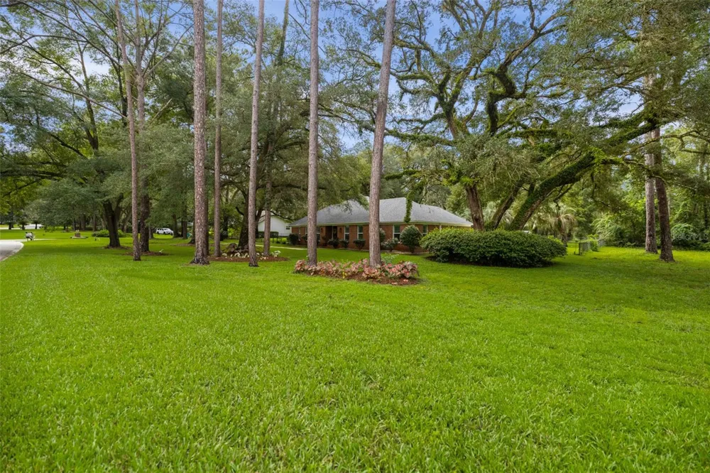 11207 NW 14TH AVENUE Gainesville, FL 32606